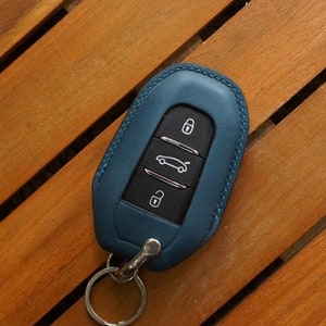 Leather Key Fob Cover Case For Peugeott Citroen Peugeott Traveller Expert 2008 3008 308 4008 408 508 5008 Vauxhallss Mokka Leather Key Case