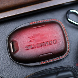 Leather Key fob Cover Chevy G-M-C Key Holder Chevy Tahoe Suburban Fob Pouch Silverado 2024 Yukon Xl Sierra Acadia Remote Protect Keychain