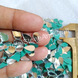 Lippan Art and Craft Teardrop Shape Spiegel, Lippan Art, Indischer Spiegel, kleine Spiegelstickerei