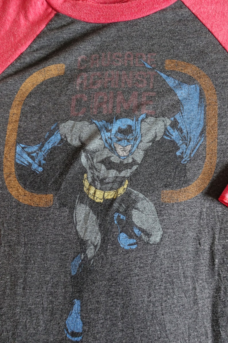 size L Batman Crusade against Crime Vintage Baseball shirt 34 sleeve DC Comics-