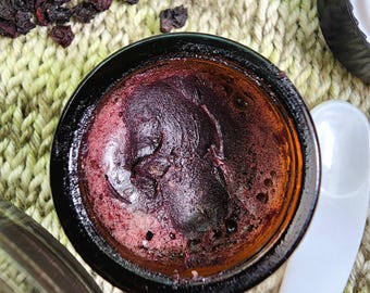 Berry Lip Scrub: Natural Exfoliating Lip Care with Blueberry & Oatmeal