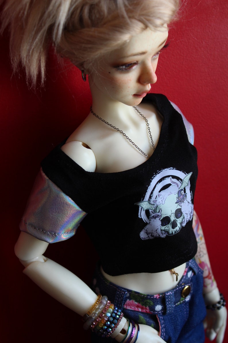 1/3 SD BJD Crop top unisexe noir avec design gothique image 6