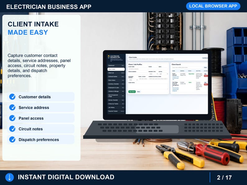 Puede incluir: Un monitor de computadora que muestra la interfaz de la aplicaci&oacute;n Electrician Business App con formularios de entrada de clientes, junto a herramientas de electricista como alicates sobre una superficie de madera. Incluye el texto Client Intake Made Easy.