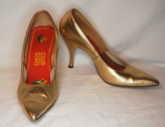 1950s Green Satin Pumps Shoes 6B Saks Fifth Avenue Vintage - Ruby Lane
