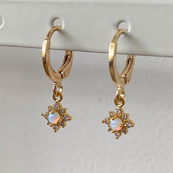Opal Kristall Blumen Anhänger Ohrringe | Gold Blumen Ohrring | Opal Stein Schmuck