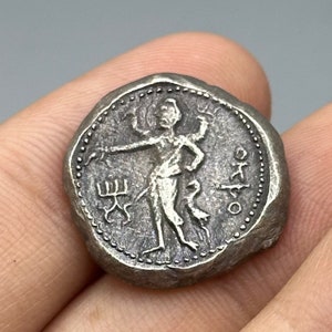 Genuine Ancient central Asian Kushan kanishka buddah silver coin