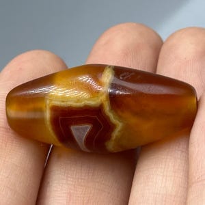 Authentic Ancient Bactrain Agate Old Bead In Good Condition