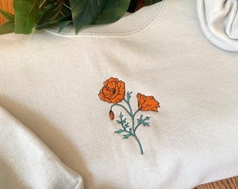 Vintage Style Poppy Embroidered Crewneck