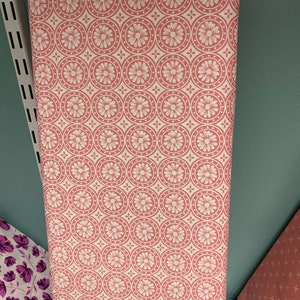 Cotton Quilting Fabric, Dusty Rose, Daisy Circles by David Textiles