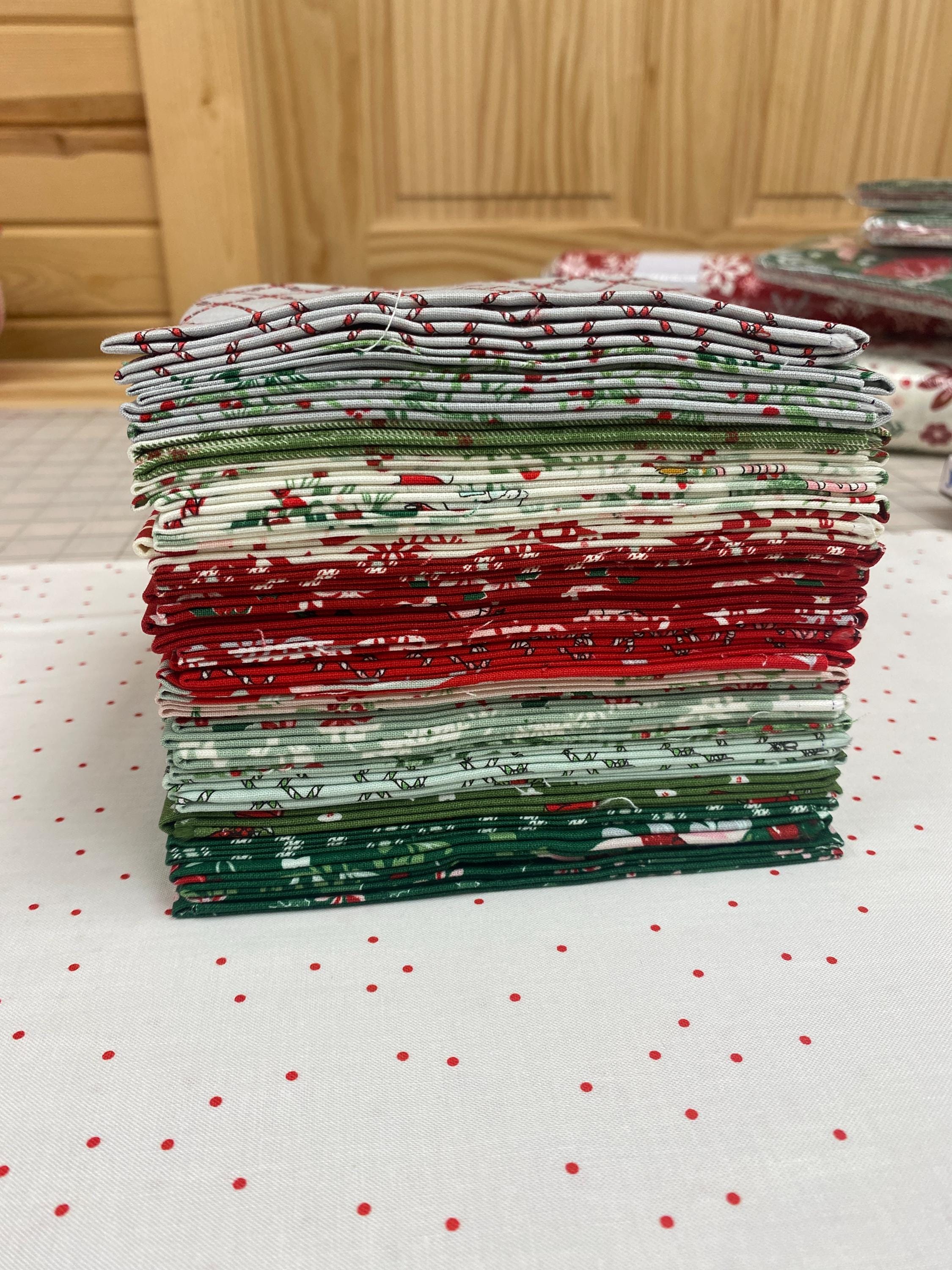 Mistletoe and Holly Fat Quarter Bundle by Beverly McCullough for Riley Blake Designs.