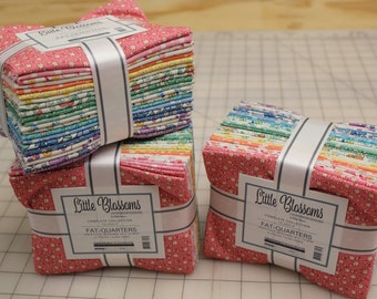 Flowerhouse Little Blossoms by Debbie Beaves for Robert Kaufman, Fat Quarter Bundle