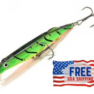 Handmade Pike Shaped crankbait lure fishing lure fishing fan gift fishing bait- musky lunge pike zander bass perch red fish Pike Lure