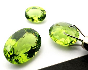 Ovaler Peridot Olivgrün Nano Kristall Hitzebeständiger Kunstedelstein 8 x 10 mm-13 x 18 mm Pr5