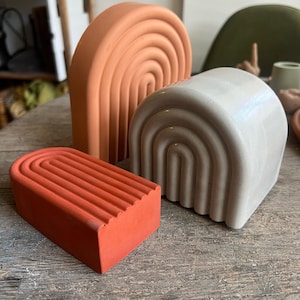 Conjunto de suportes para livros de concreto / Suportes decorativos para livros de concreto | Cimento / Biblioteca / Suportes para livros / Decoração para casa