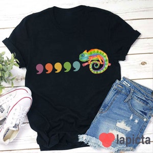 Comma Comma Chameleon Teacher T-Shirt, Comma Symbol Shirt, Kindergarten Shirt, Teacher Shirt, Gift For Teacher