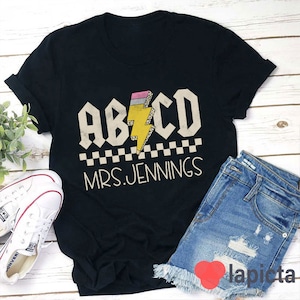 Nombre personalizado Alfabeto y lápiz relámpago Camiseta de maestro, Camisa de vida de maestro, Camisa de jardín de infantes, Camisa de maestro, Regalo para maestro