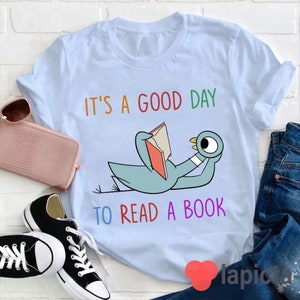 It's A Good Day To Read A Book Teacher 2 T-Shirt, Book Shirt, Funny Chicken Shirt, Reading Book Shirt, Kindergarten Shirt, Teacher Shirt