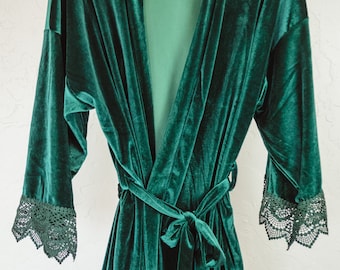 Emerald Green Velvet Robe with Lace - Bridal Party Gift