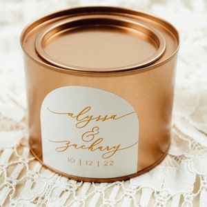 Custom Wedding Favor Candle for Bride & Bridal Party Premium Soy Candle Bridesmaid Bridal Shower Gift Beautiful Personalized Tin Candle