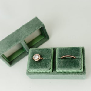 Doppel-Ringbox aus Samt für Verlobungsring, Hochzeit, Salbeigrün