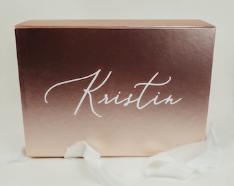 Personlig kalligrafipresentask: Lyxig brudgåva i vit eller roséguld