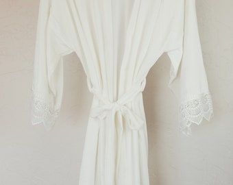 Robe de noiva de veludo com acabamento em renda, robe para preparação para o dia do casamento