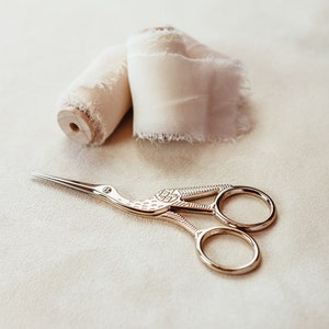 Tesoura estilo vintage para presente de casamento ou kit de emergência ou fotografia estilo flat lay