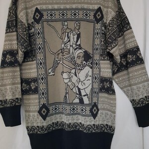 RARE col montant élégant vintage Mondi, à motifs, chic, dans des tons de gris, avec des skieurs dans des détails de carte postale Vogue vintage. Mélange de laine. Taille 1