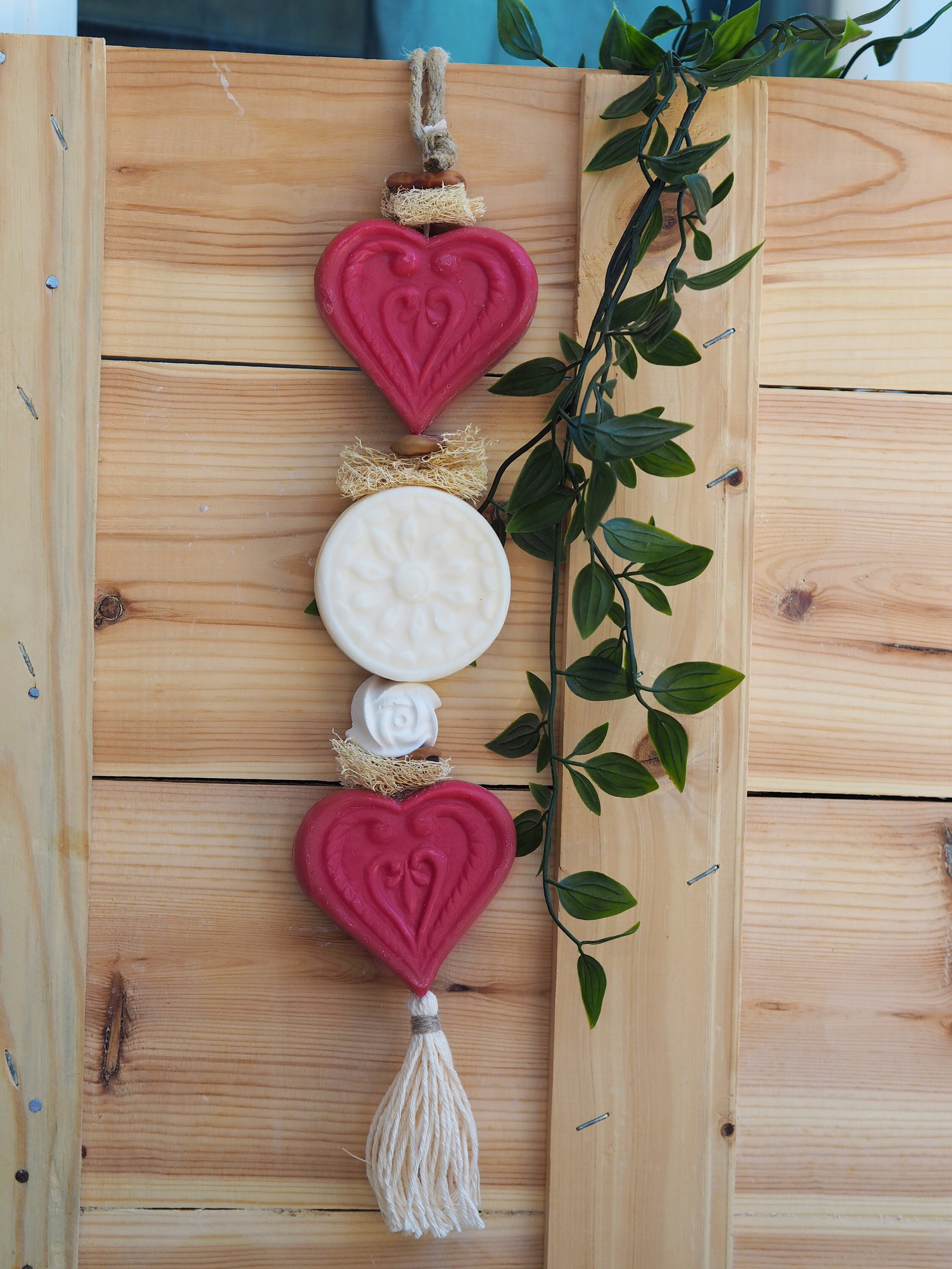 BAYA scented and decorative soap braid