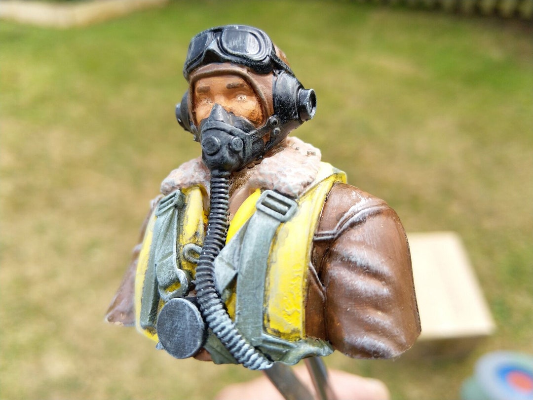 Highlydetailed Model Figure of a WW2 Spitfire Pilot Made by 3dclever