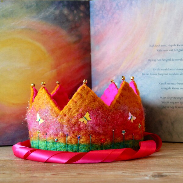 Waldorf inspired birthdaycrown celebration crown of wool and felt, felt birthday crown of wool and felt, Geburtstagkrone wolle und filz