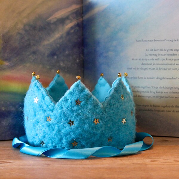 Waldorf inspired birthdaycrown of wool and felt, vilten verjaardag kroon van wol en vilt, Geburtstagkrone wolle und filz