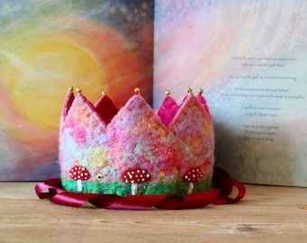 Corona de celebración de corona de cumpleaños inspirada en Waldorf de lana y fieltro, corona de cumpleaños de fieltro de lana y fieltro, Geburtstagkrone wolle und filz