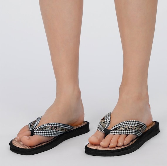 Feet wellness sandals sale