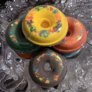 Bombas de baño en forma de donut: bomba de baño en forma de donut de confeti