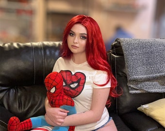 キルスティン・ダンストの直筆サイン入りメリージェーンスパイダーマン