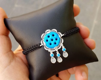 Bracelet en argent syriaque Evil Eye Bead que Reyyan a utilisé dans le film Hercai, Bracelet en argent syriaque Evil Eye Beaded.