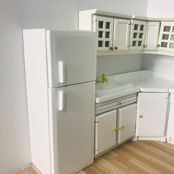 1:12 Scale Dollhouse Miniature Kitchen Appliance White Fridge, Dollhouse Kitchen Accessary Refrigerator
