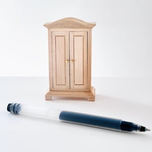 1:24 Scale Miniature DIY Unpainted Wardrobe Closet, 1/24 Dollhouse Unfinished Furniture Bedroom Room Armoire（Half Inch Scale）