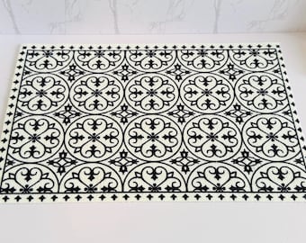 1:12 Scale Miniature Modern Style Black and White Carpet, 1/12 Dollhouse Decor Area Floor Rug
