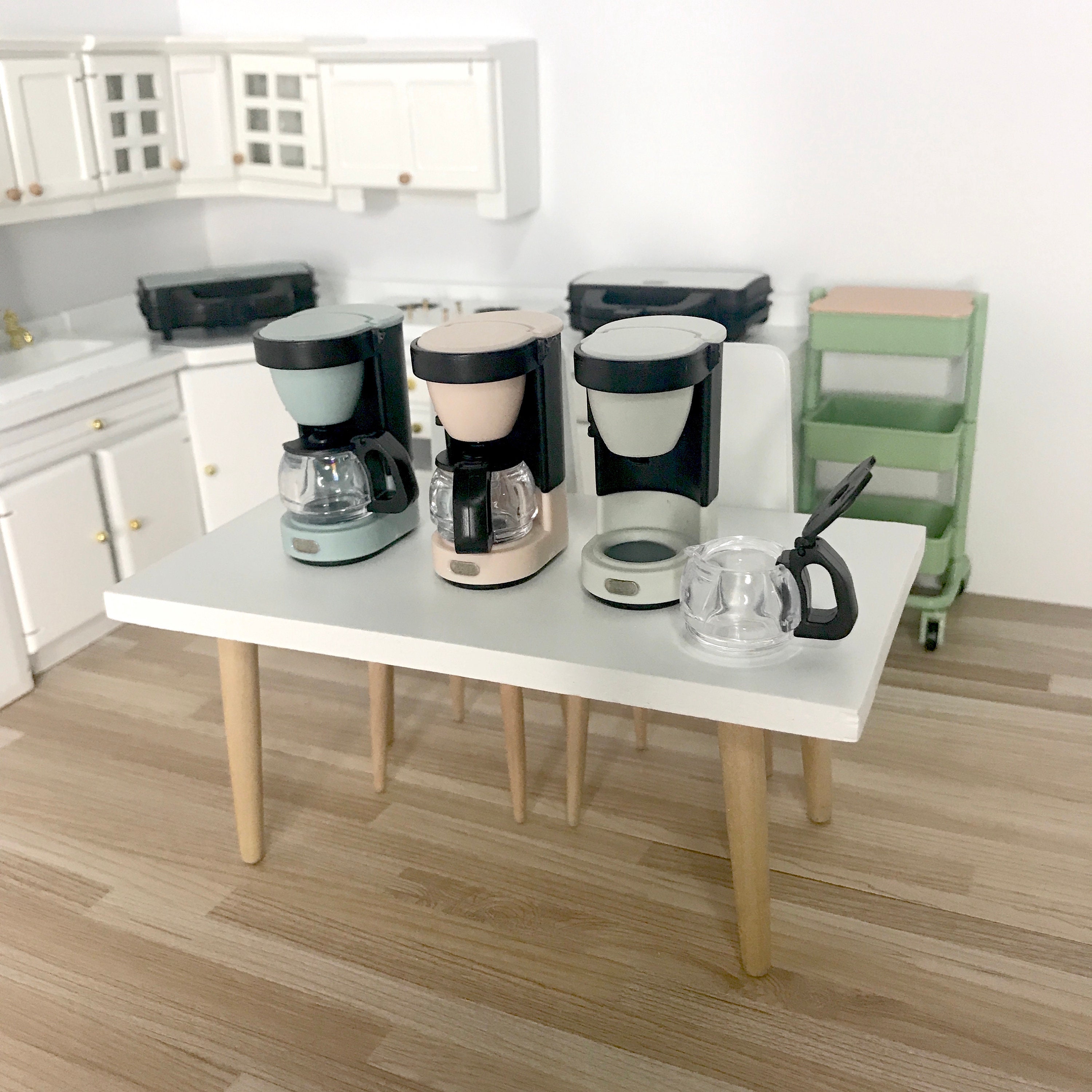 ドールハウスアクセサリー ミニチュアコーヒーメーカー、1/12または1:6