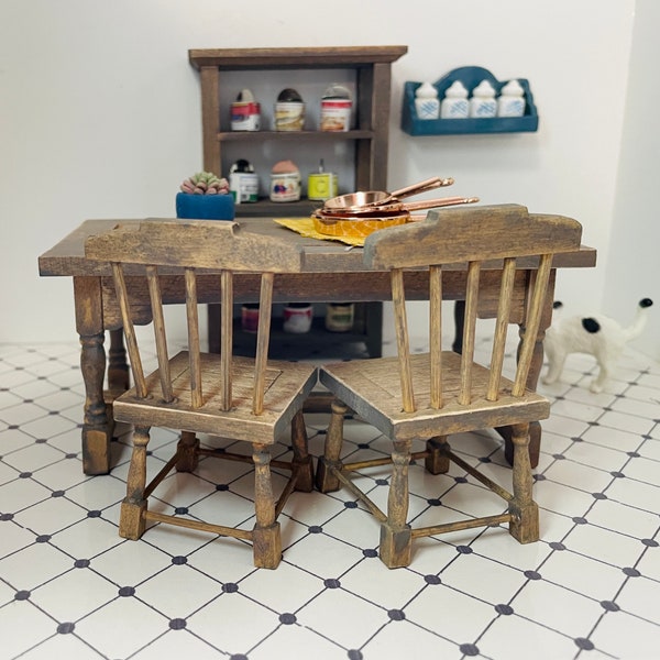 1:12 Scale Dollhouse Miniature 5PC Rustic Finish Wooden Dining Table & Chair Set, 1/12 Dollhouse Weather Effect Kitchen Dining Chair Set