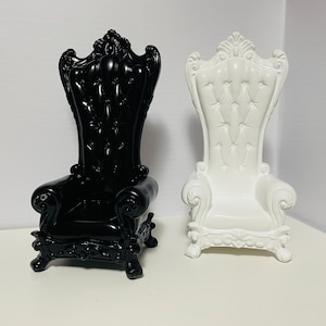 Miniature throne chair hotsell