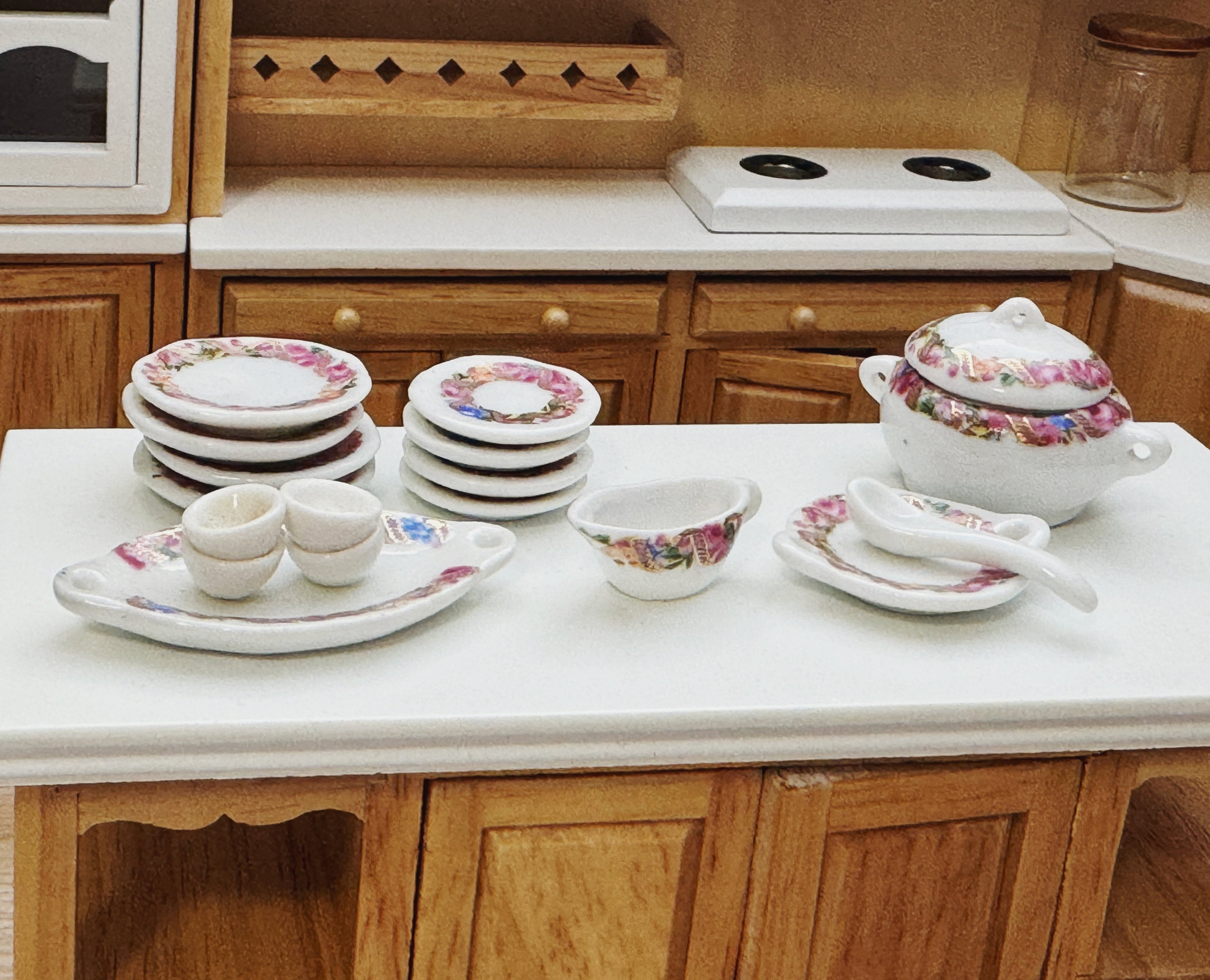 1:12 Scale Dollhouse Miniature Ceramic Bowls - Set Of 8 With Floral Pattern & Gold Edge