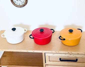 1:12 Scale Miniature Cast Iron Pot-Red/Yellow/White, 1/6 Scale Dollhouse Kitchen Cookware Metal Pan