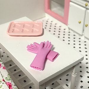 1:12 Dollhouse Accessaries Miniature Kitchen Cleaning Rubber Gloves,1/12 Dollhouse Oven Sink Washing Mitten