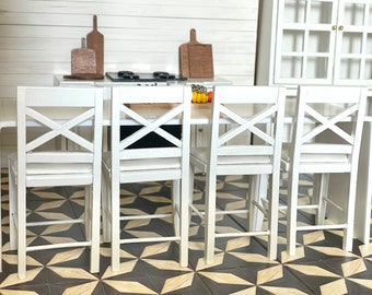 Isla de cocina de madera en miniatura para casa de muñecas a escala 1:12, silla alta, taburete de bar y comedor.