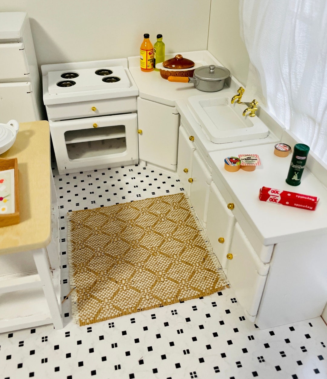 112 Scale Dollhouse Miniature Modern Style White Kitchen W