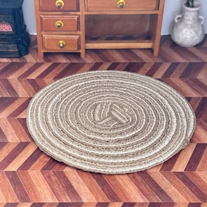 Miniature Dollhouse Hand-Woven Paper Grass Round  Carpet, 1/12 Dollhouse Scale Furniture Floor Rug