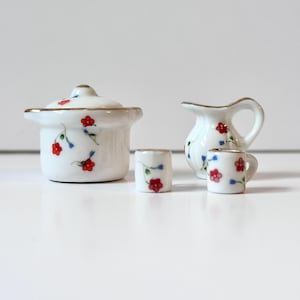 1:12 Dollhouse Miniature Ceramic Pot, Pitcher & Cups Set